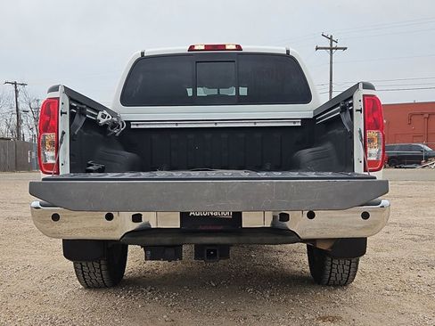 Used 2019 Nissan Frontier SV w/ Value Truck Package image 6