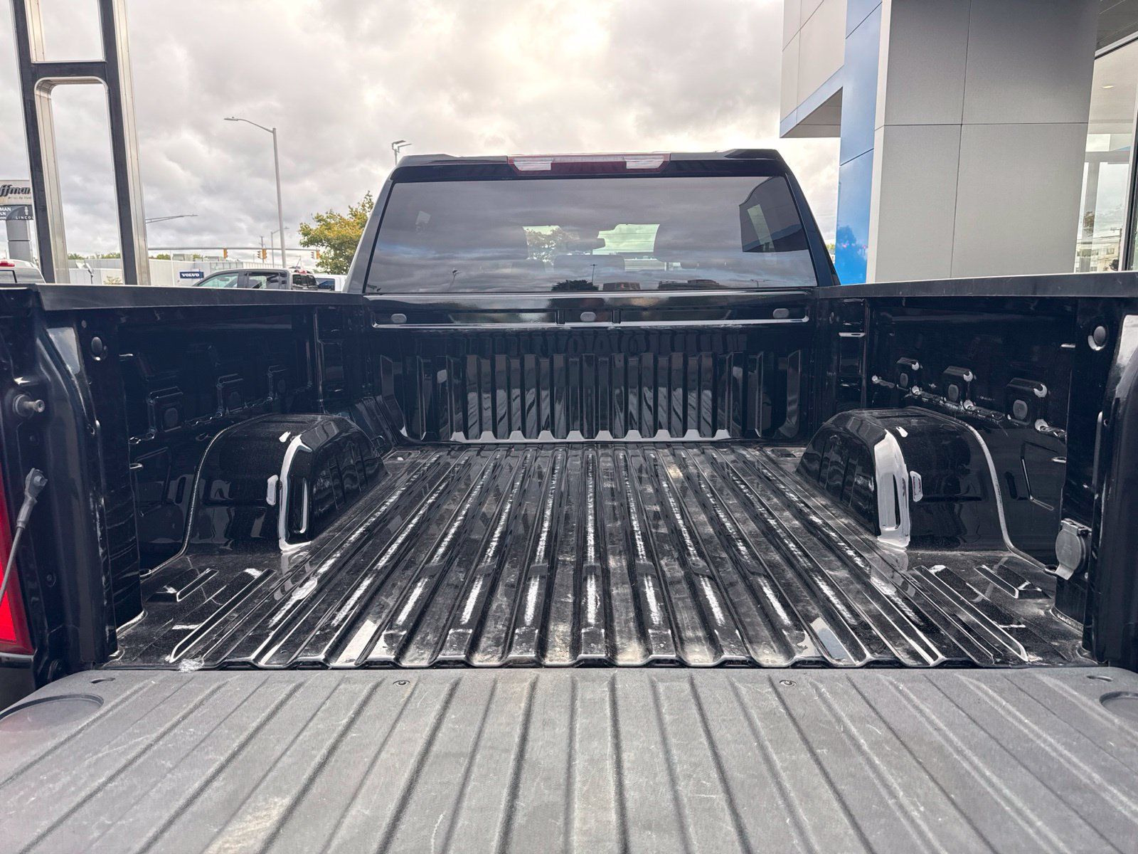 Used 2021 Chevrolet Silverado 1500 Custom w/ Safety Confidence Package AWD/4WD image 11