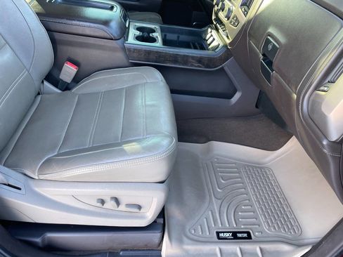 Used 2015 GMC Sierra 3500 Denali w/ Duramax Plus Package image 33