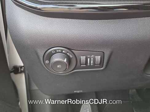 New 2026 Jeep Compass Latitude AWD/4WD image 26