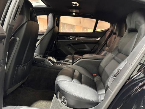 Used 2014 Porsche Panamera 4S Executive image 46