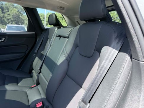 Certified 2025 Volvo XC60 B5 Plus AWD/4WD image 12