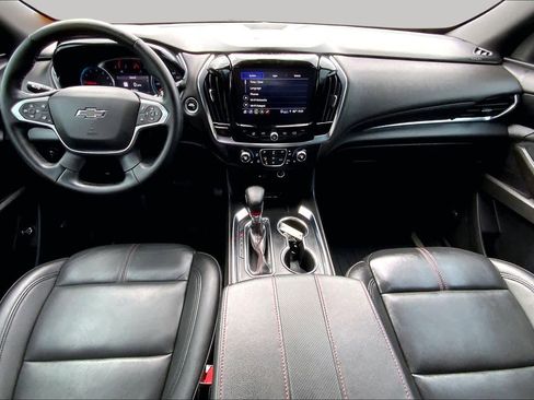 Used 2023 Chevrolet Traverse RS FWD image 14