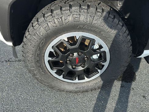 New 2025 Toyota 4Runner TRD Off-Road image 30