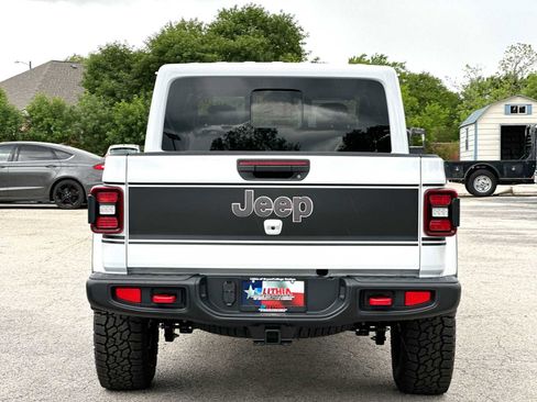 New 2026 Jeep Gladiator Rubicon image 14