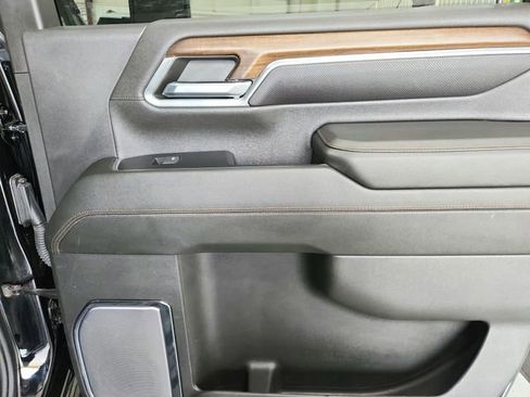 Used 2024 Chevrolet Silverado 3500 High Country w/ Technology Package AWD/4WD image 42