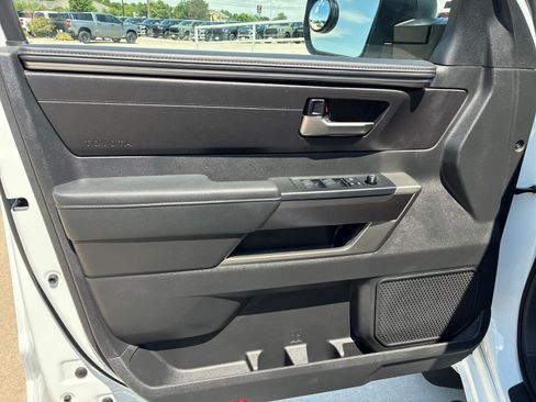 Used 2026 Toyota Tundra SR5 w/ SR5 Premium Package AWD/4WD image 15