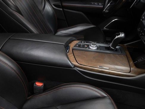 Used 2017 Maserati Levante S image 22