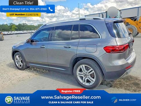 Used 2020 Mercedes-Benz GLB 250 4MATIC w/ Premium Package image 3