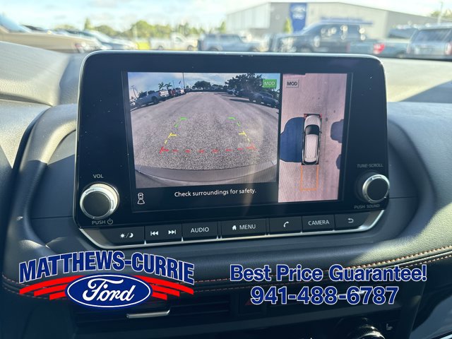 Used 2025 Nissan Rogue SV AWD/4WD image 18
