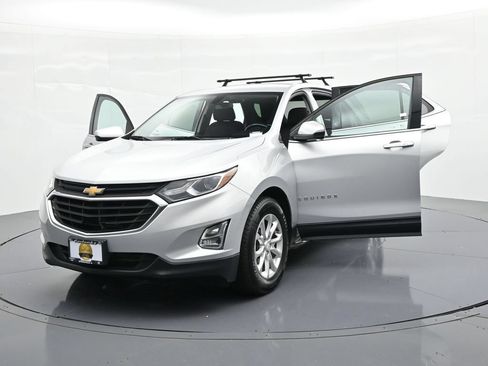 Used 2018 Chevrolet Equinox LT FWD image 24