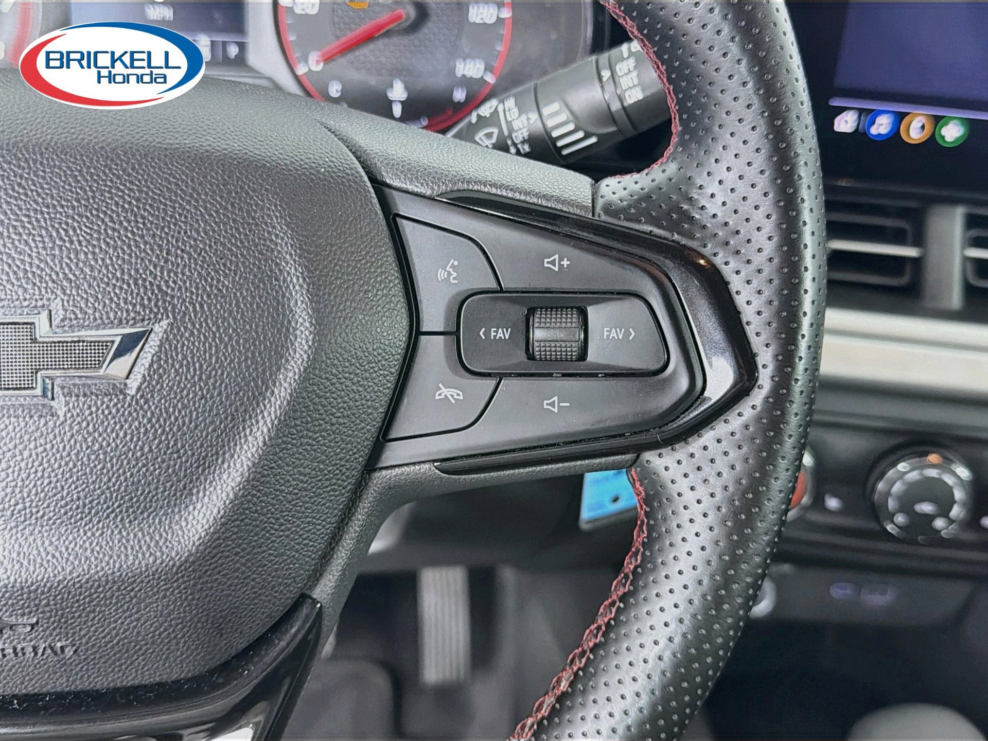 Used 2024 Chevrolet Trax RS FWD image 33