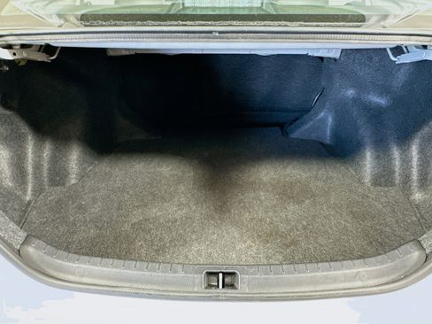 Used 2019 Toyota Corolla LE image 26