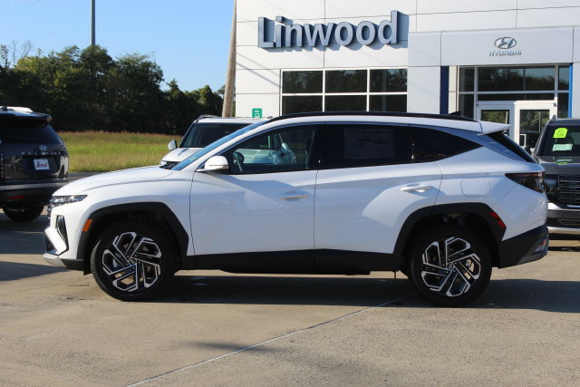New 2026 Hyundai Tucson Limited AWD/4WD image 2