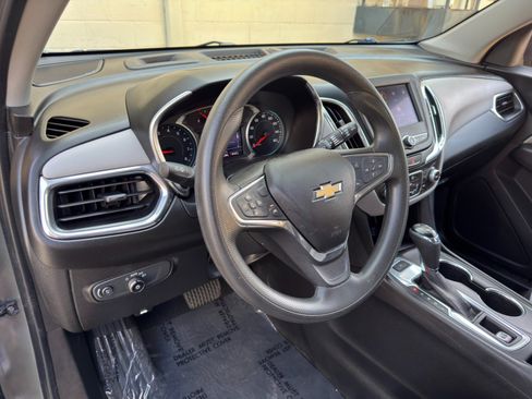 Used 2020 Chevrolet Equinox LT AWD/4WD image 12