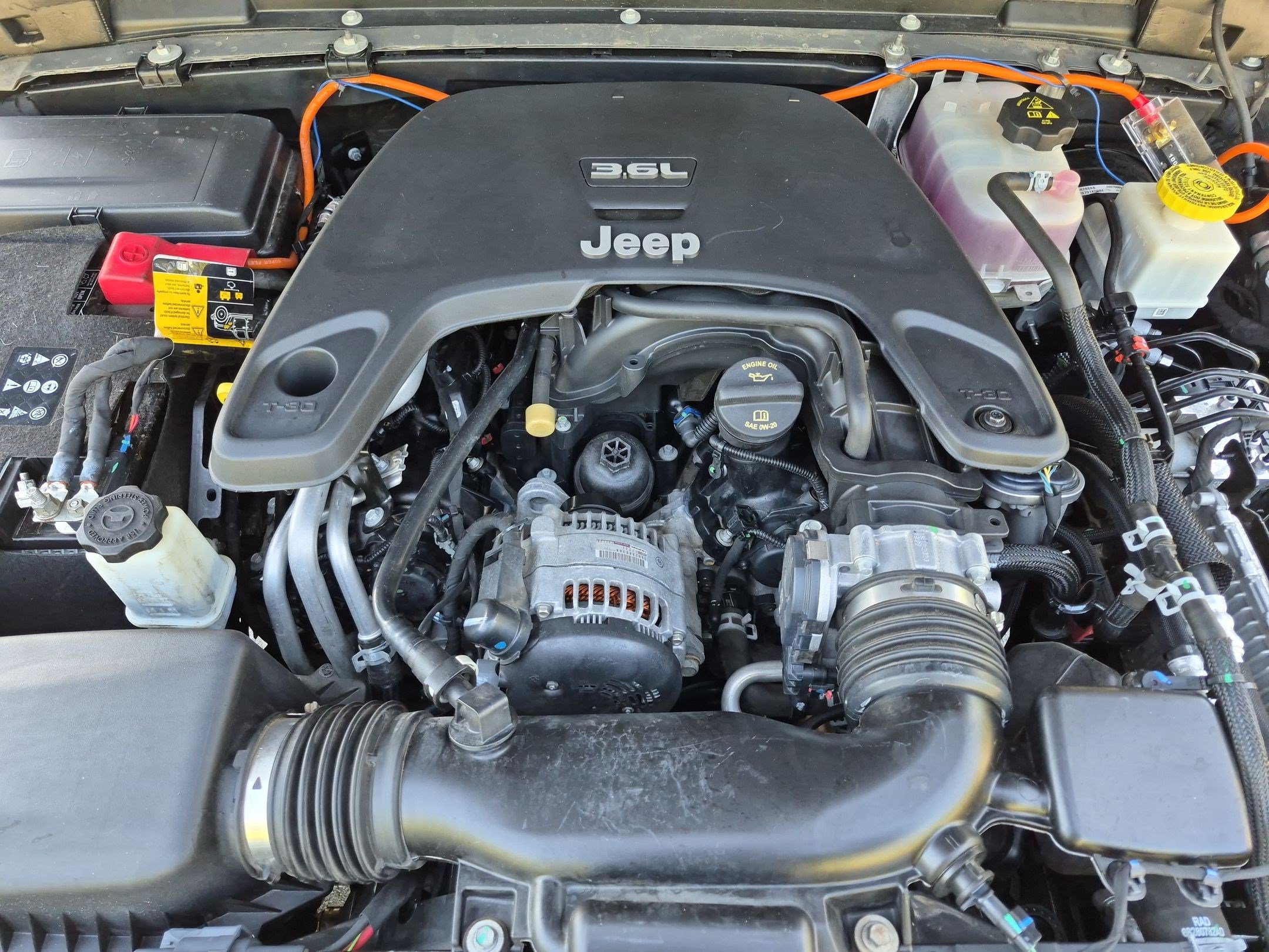 Used 2021 Jeep Gladiator Sport AWD/4WD image 32
