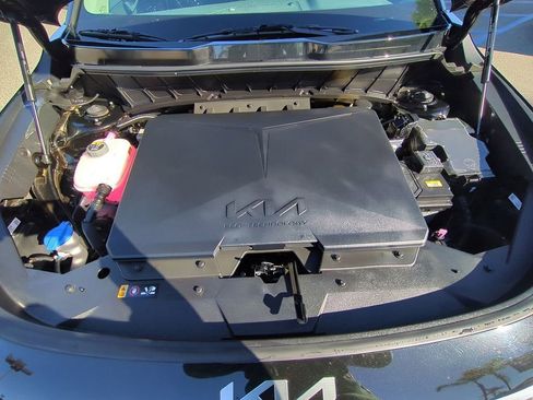 Certified 2024 Kia Niro Wind w/ Wind Preserve Package image 28