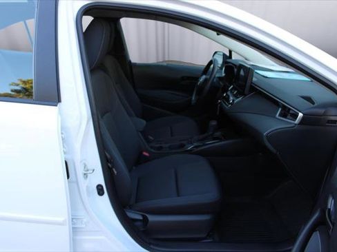 Certified 2023 Toyota Corolla LE image 31