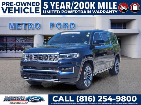 Used 2023 Jeep Grand Wagoneer L Series III w/ Rear Seat Video Group 1 AWD/4WD image 8