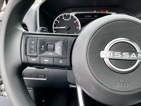 Used 2022 Nissan Rogue SV image 21