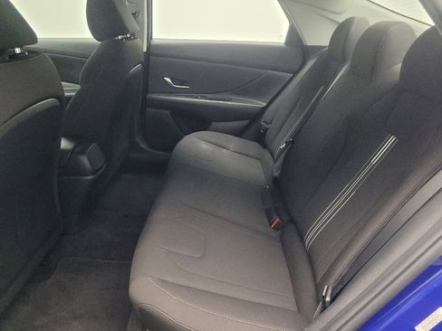 Used 2022 Hyundai Elantra SEL FWD image 18