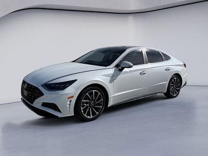 Used 2022 Hyundai Sonata Limited w/ Preferred Accessory Package
