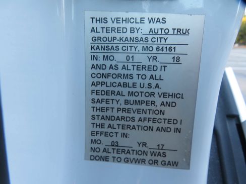 Used 2018 Ford Transit 150 XLT image 81