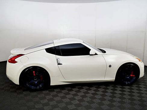 Used 2013 Nissan 370Z Touring w/ Sport Pkg image 6