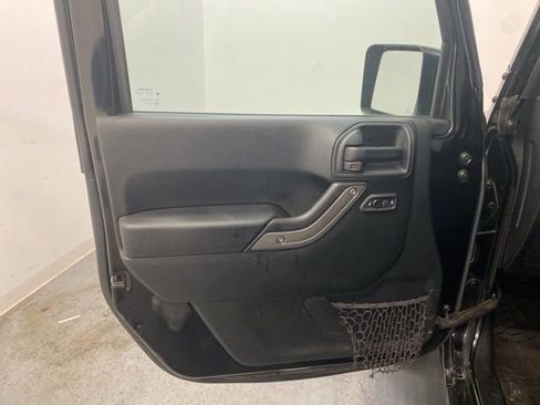 Used 2017 Jeep Wrangler Unlimited Sport w/ Quick Order Package 24S AWD/4WD image 15