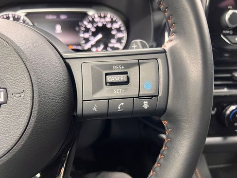 Used 2025 Nissan Pathfinder Rock Creek AWD/4WD image 11