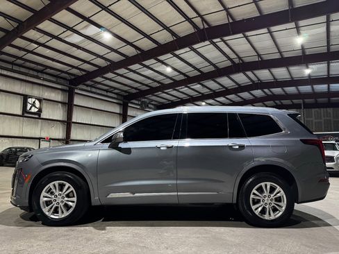 Used 2022 Cadillac XT6 Luxury image 8