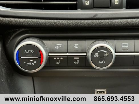 Used 2019 Alfa Romeo Giulia Ti w/ Quick Order Package 22Z Lusso image 23