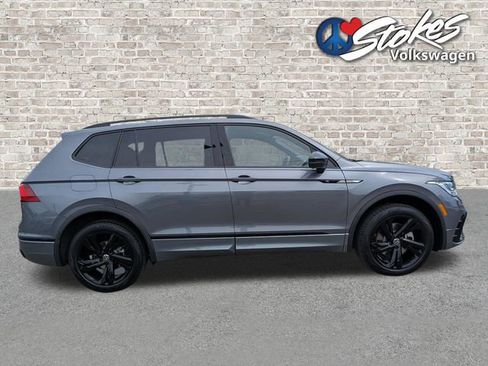 Certified 2024 Volkswagen Tiguan SE R-Line AWD/4WD image 3