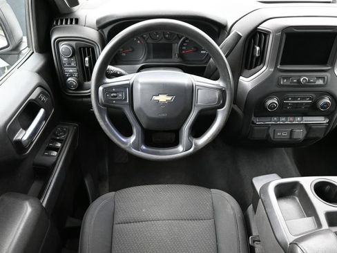Used 2022 Chevrolet Silverado 1500 Custom AWD/4WD image 3