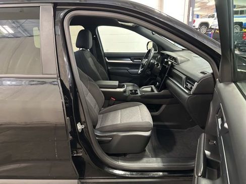 Used 2025 GMC Terrain Elevation image 8