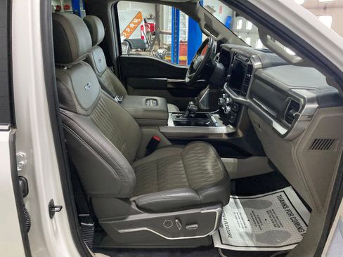 Used 2024 Ford F150 Platinum w/ Equipment Group 703A Plus AWD/4WD image 4