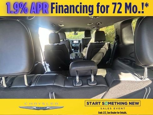 New 2026 Chrysler Pacifica Select image 13