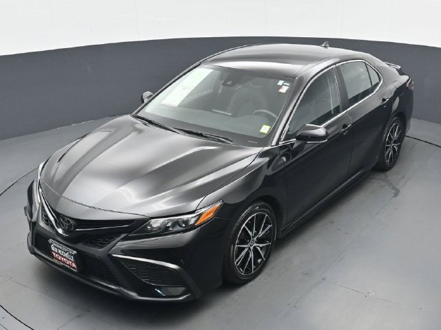 Certified 2024 Toyota Camry SE w/ Cold Weather Package AWD/4WD image 36