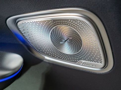 New 2025 Mercedes-Benz GLC 350e 4MATIC image 17