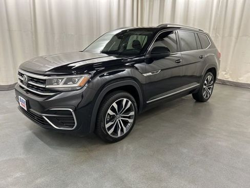 Used 2023 Volkswagen Atlas SEL Premium image 2
