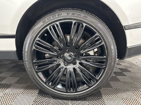 Used 2018 Land Rover Range Rover Supercharged image 34