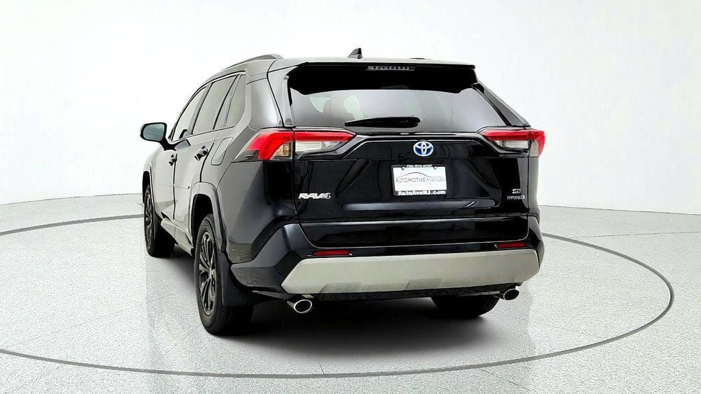 Used 2023 Toyota RAV4 SE w/ Convenience Package AWD/4WD image 6