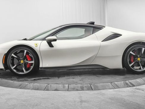 Certified 2023 Ferrari SF90 Stradale image 5