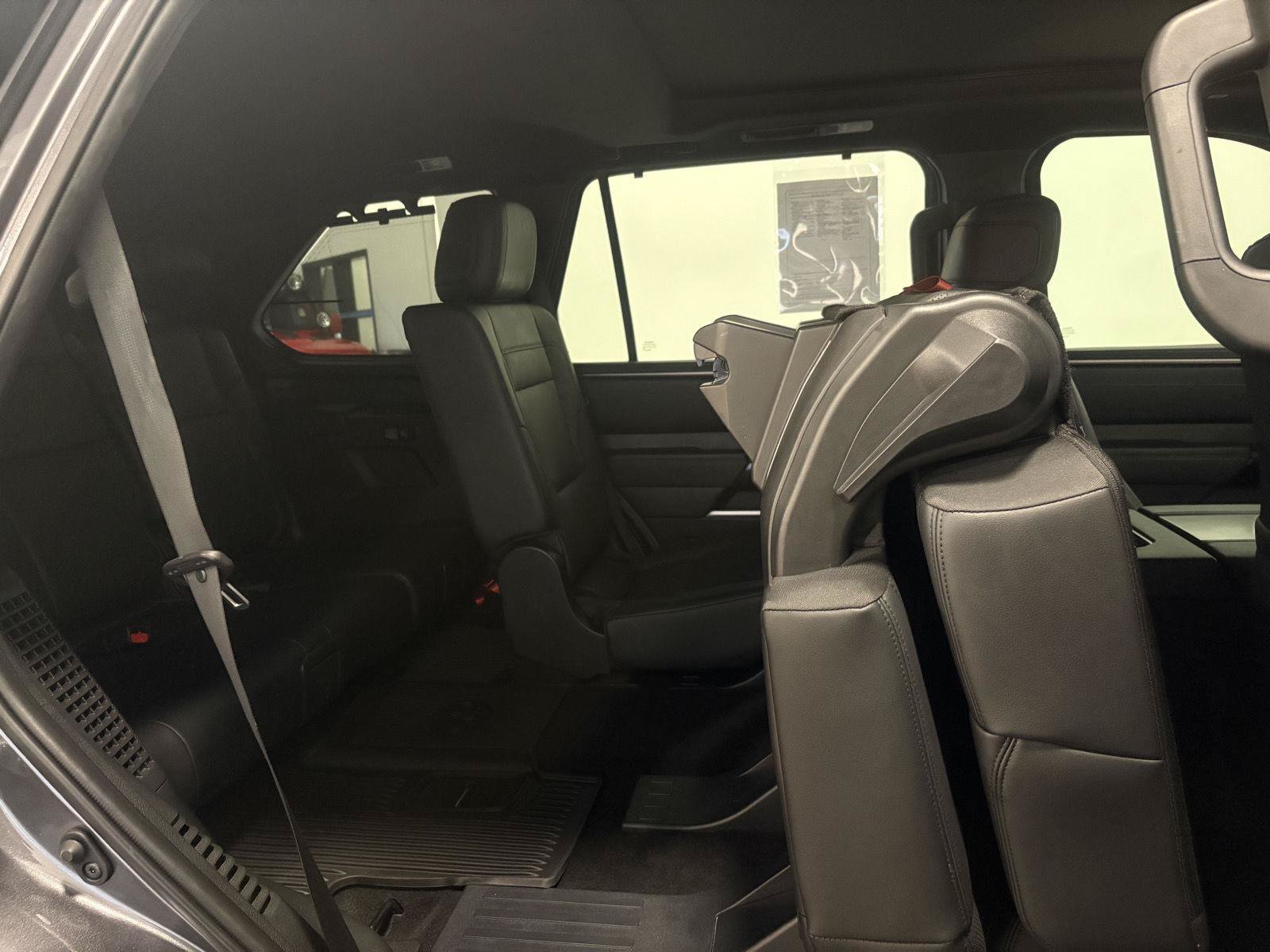 Used 2025 Toyota Sequoia 4WD image 57