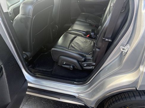Used 2018 Dodge Journey Crossroad w/ Nav & Sun Group AWD/4WD image 19
