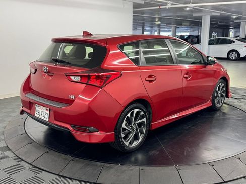 Used 2018 Toyota Corolla iM w/ All-Weather Mat Package FWD image 5