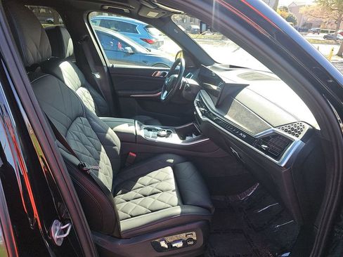 Used 2025 BMW X5 sDrive40i image 5