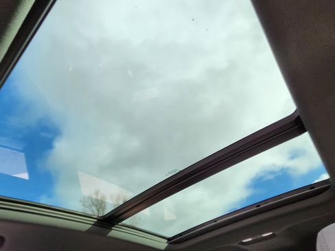 Used 2022 Audi Q3 2.0T Premium Plus w/ Premium Plus Package image 2