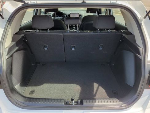 Used 2021 Hyundai Venue SEL FWD image 17