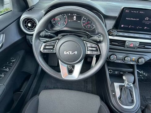Used 2022 Kia Forte Sedan image 18